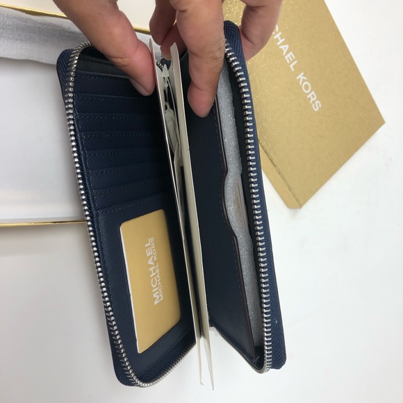 Michael kors studded heart wallet/wristlet navy